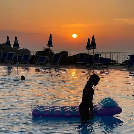 Hébergement de vacances Sunset Costa Rossa 1221 Tramonto Vista Mare Isola Rossa (Sassari)